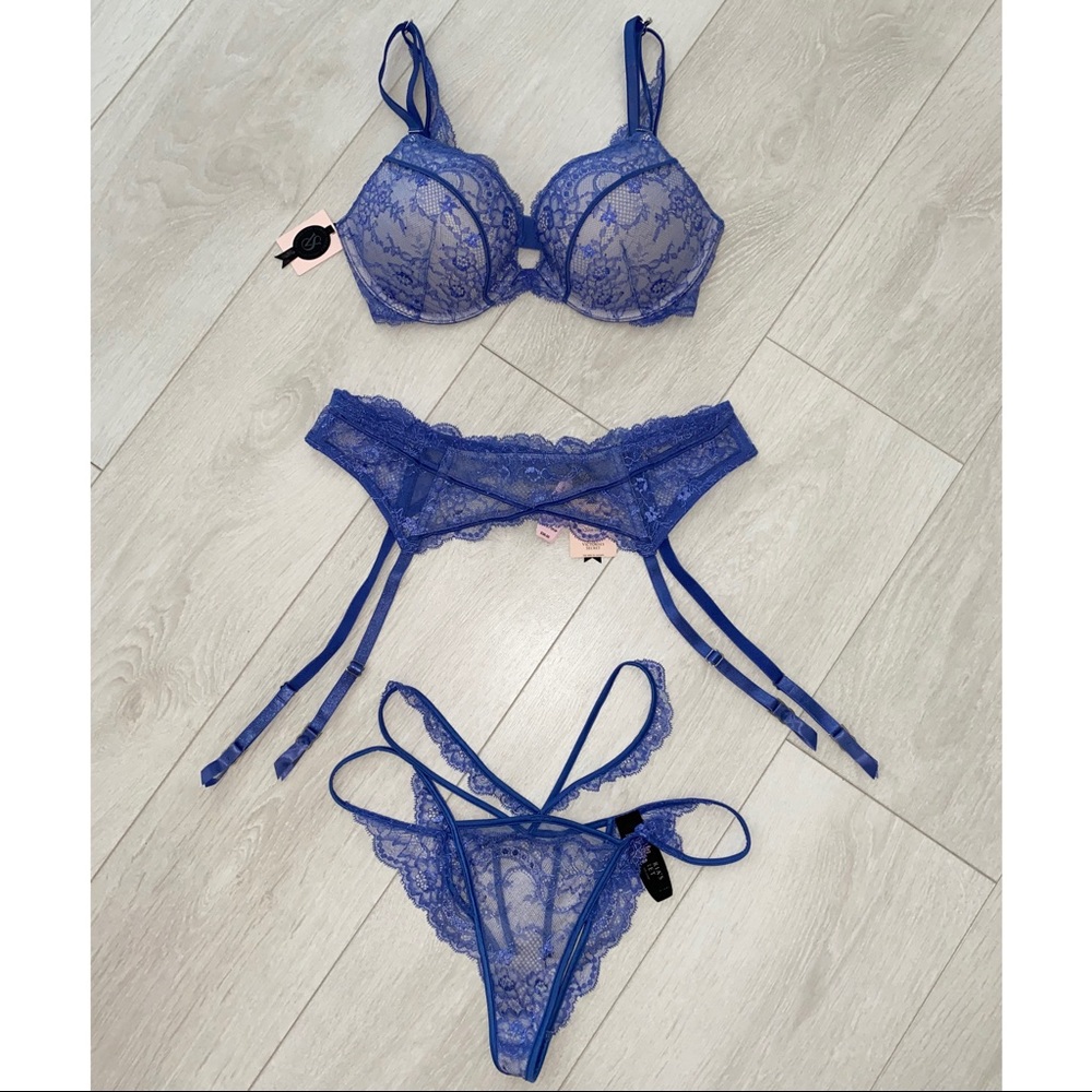 Victoria’s Secret DesignerCollection Very Sexy Set